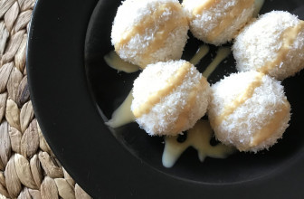 Recept na Kokosové FIT guličky -chutný dezert pre milovníkov kokosu